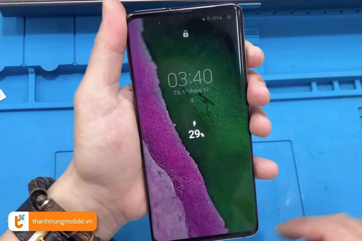 uu diem khi thay jack sac samsung galaxy j chinh hang