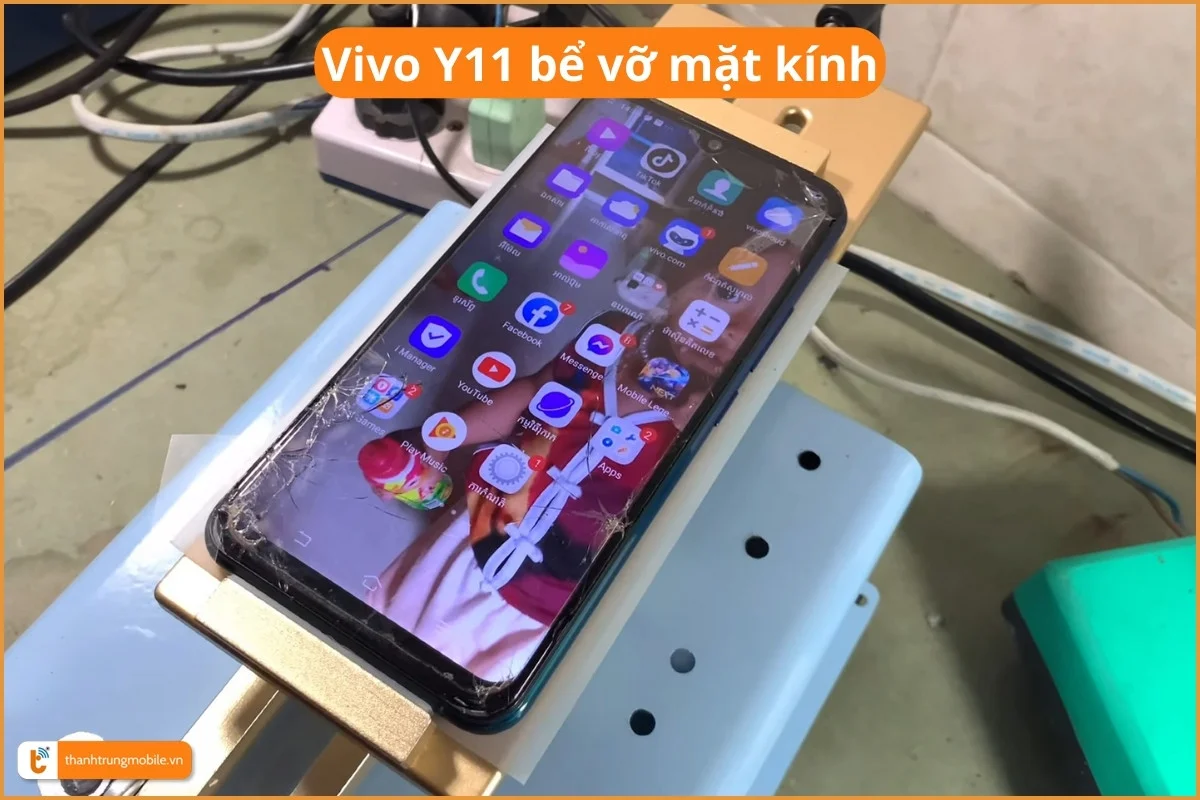 Vivo Y11 bể vỡ mặt kính