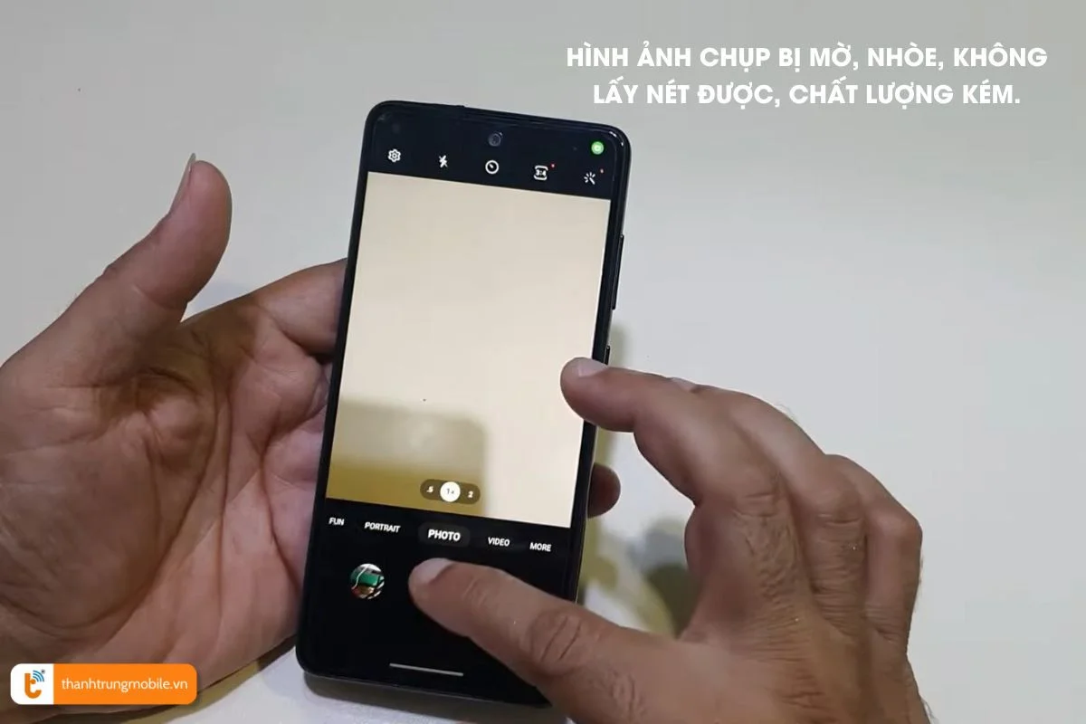 Camera Samsung A23 bị mờ, nhòe khi chụp ảnh