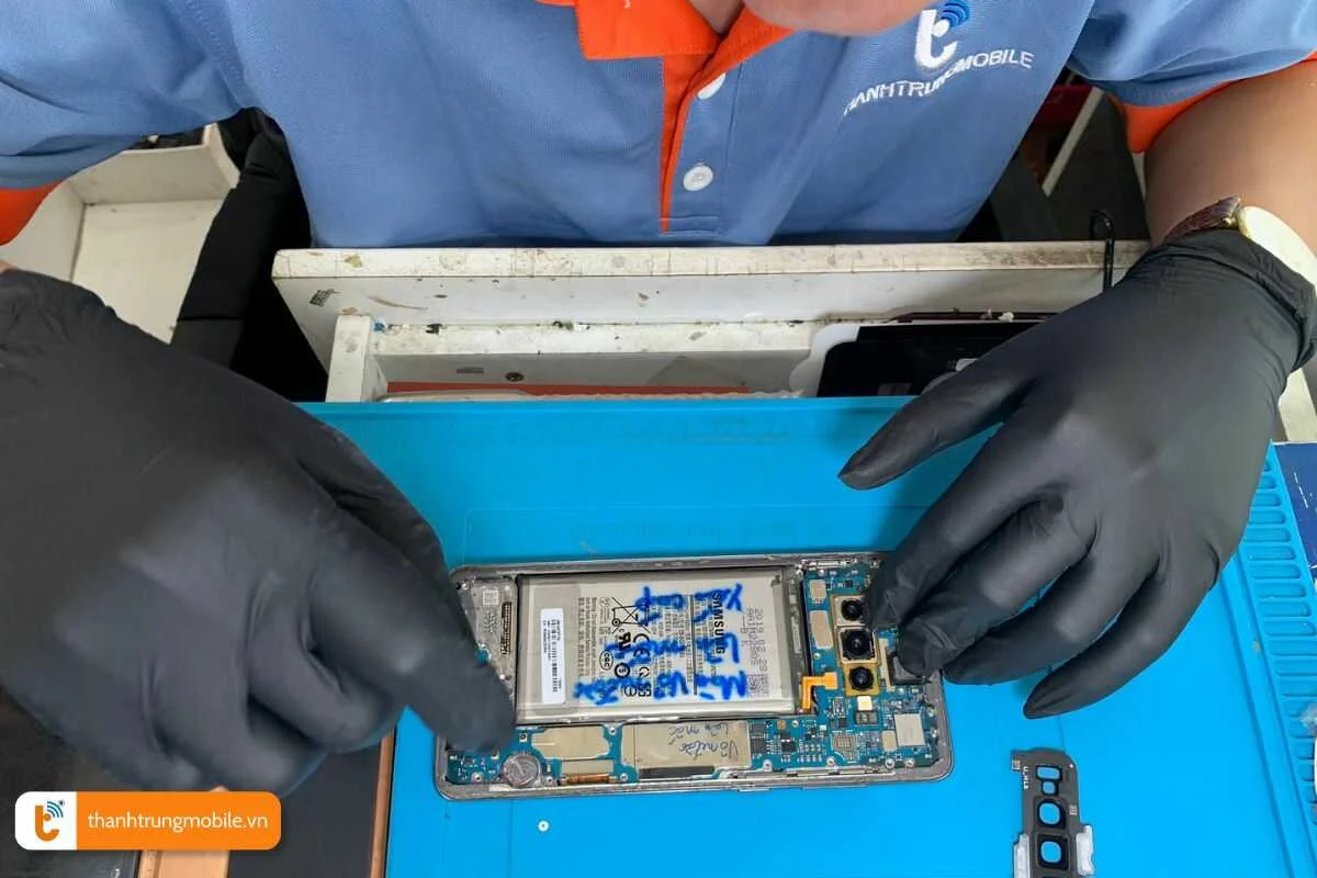 co can thay pin samsung khi dien thoai gap loi pin