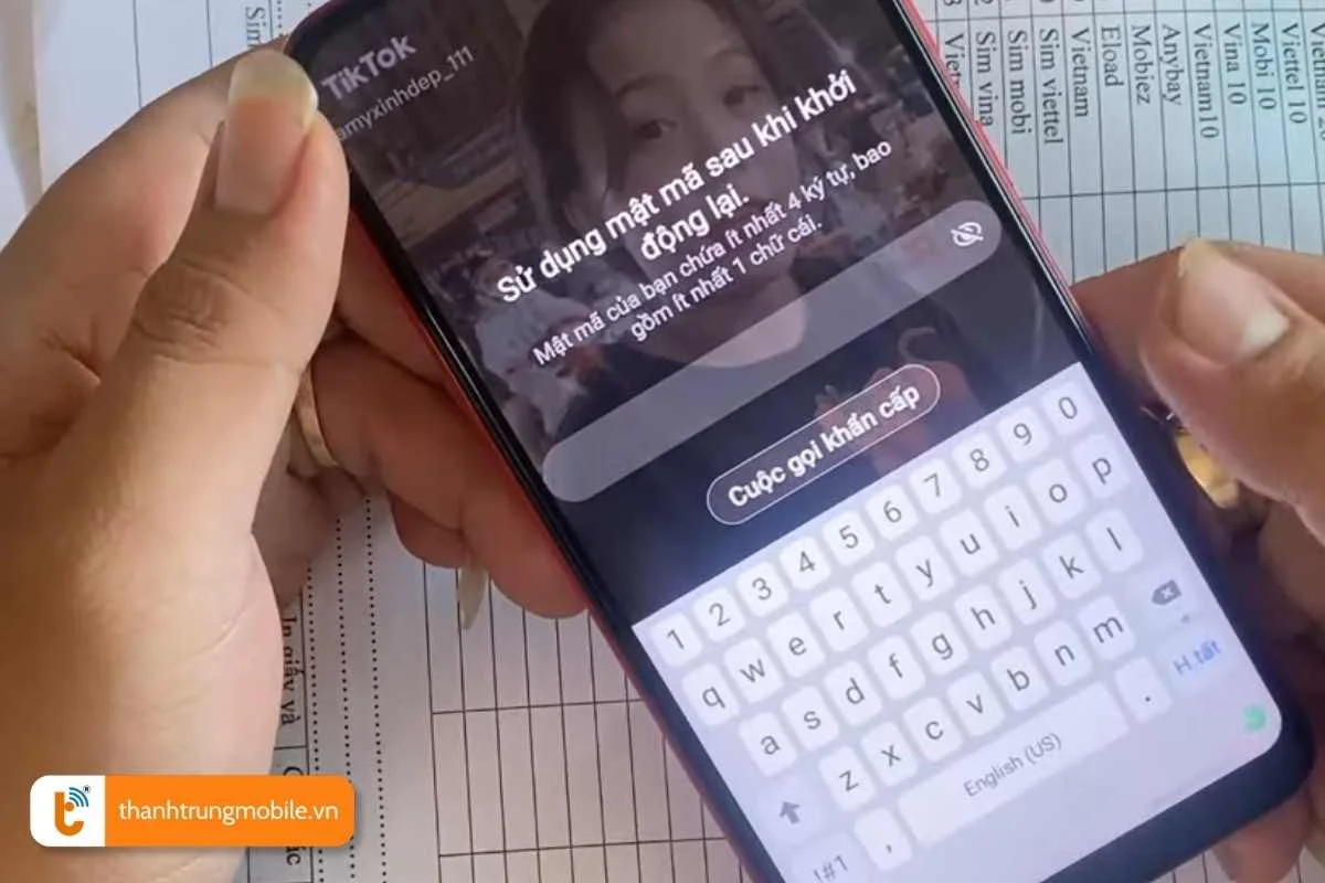 dau hieu dien thoai samsung bi loi man hinh khoa