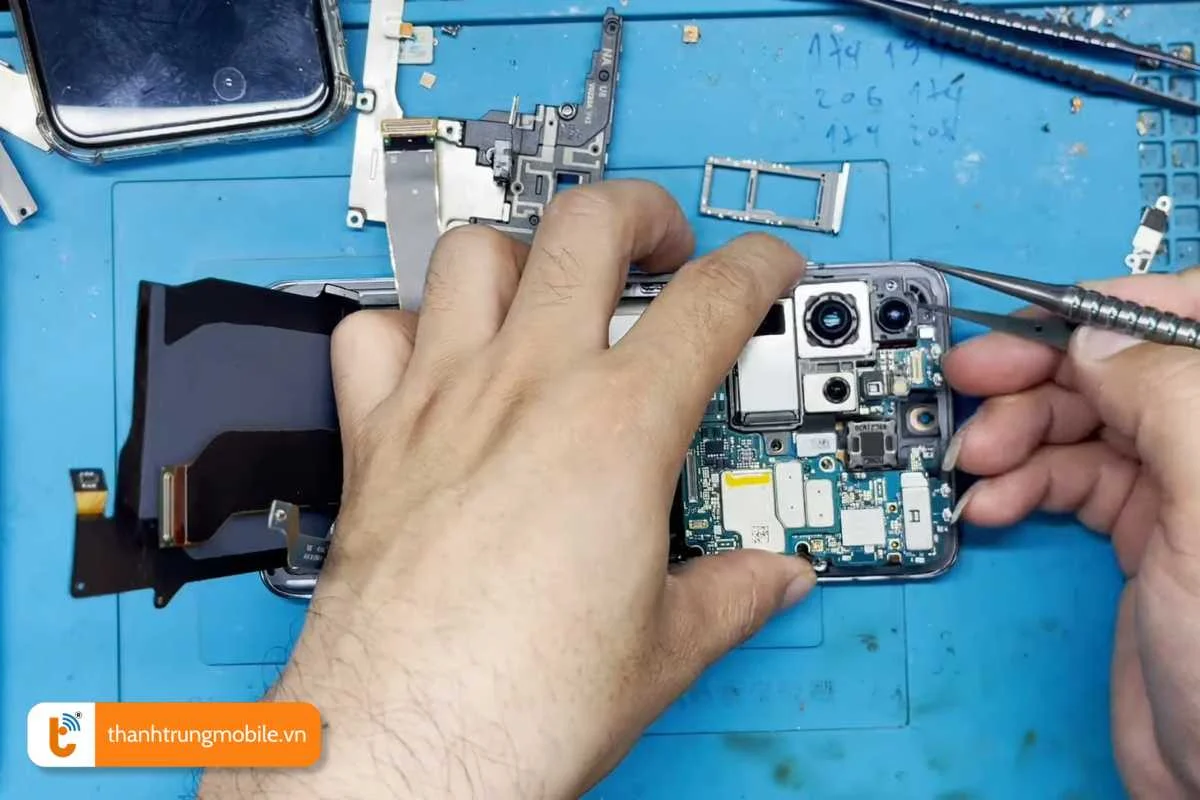 khac phuc loi phan cung cua dien thoai di dong