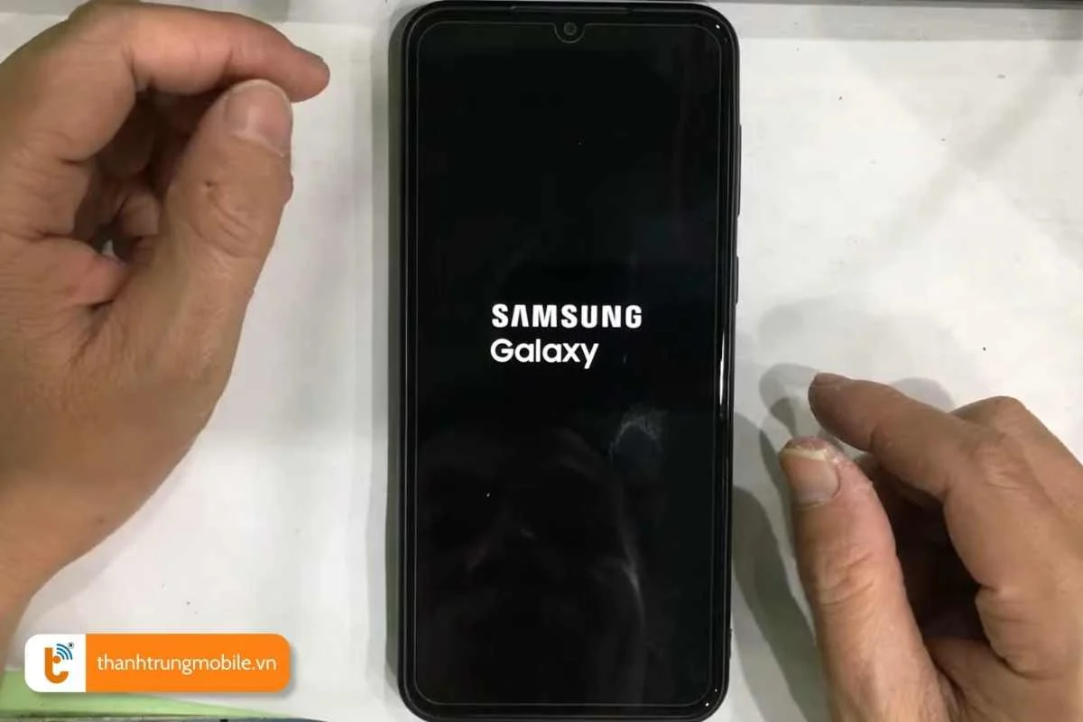 khoi dong dien thoai samsung