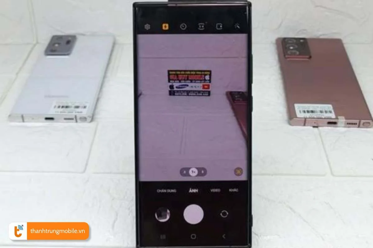 nguyen nhan den flash samsung hu