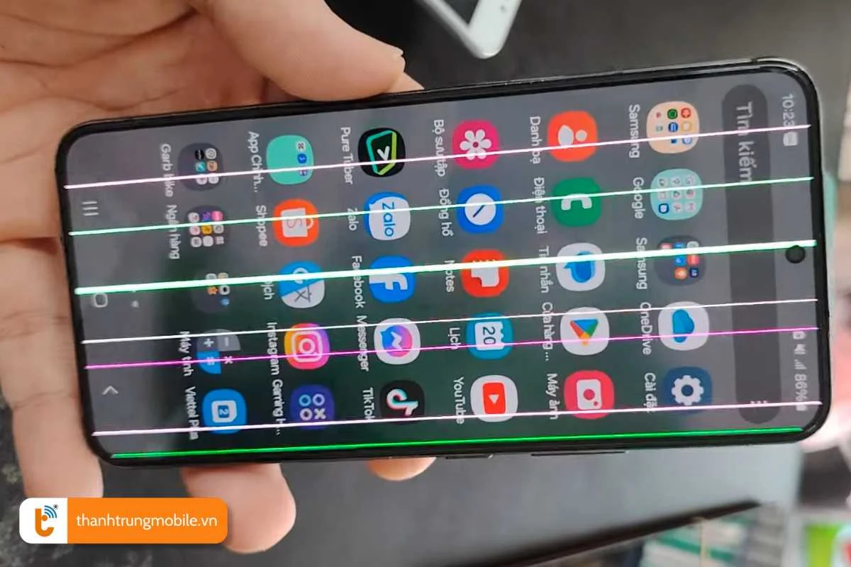 nguyen nhan khien man hinh dien thoai samsung soc ngang doc