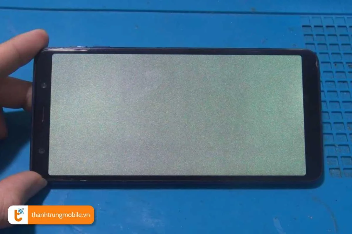 nguyen nhan khien man hinh samsung bi nhieu song