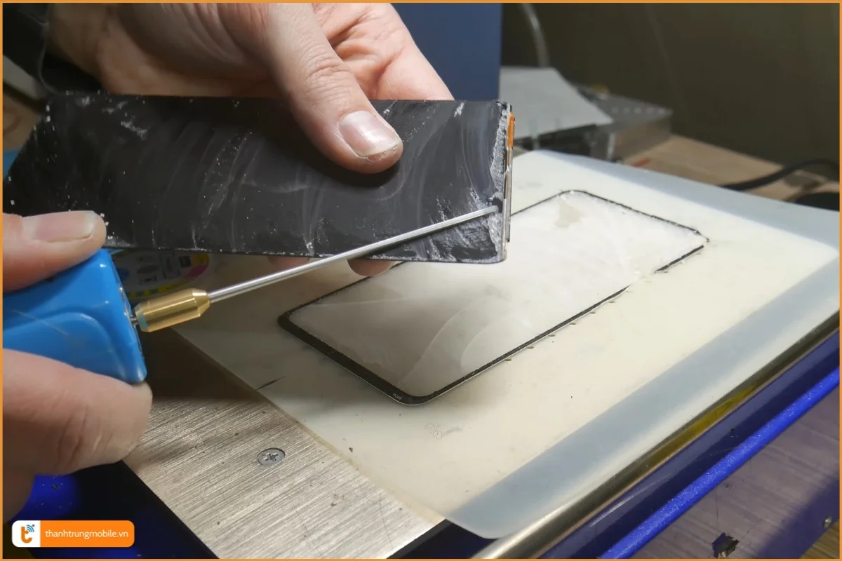 Quy trình thay mặt kính Realme X50