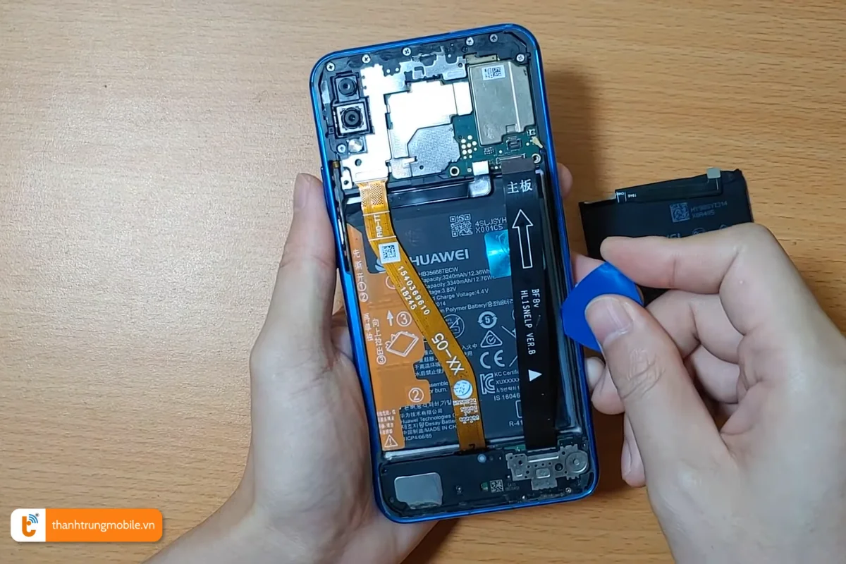 Quy trình thay mới loa Huawei Nova 3 tại Thành Trung Mobile