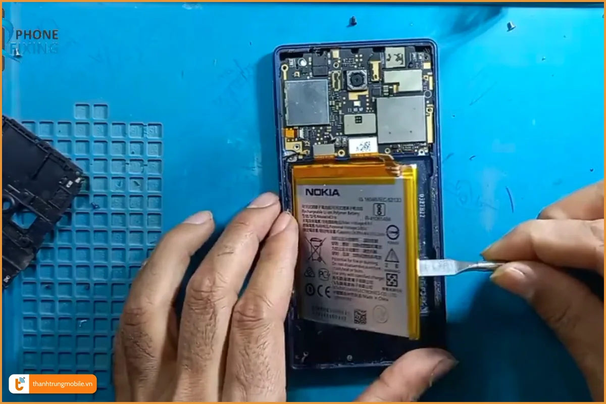 Quy trình thay pin chuyên nghiệp, nhanh chóng