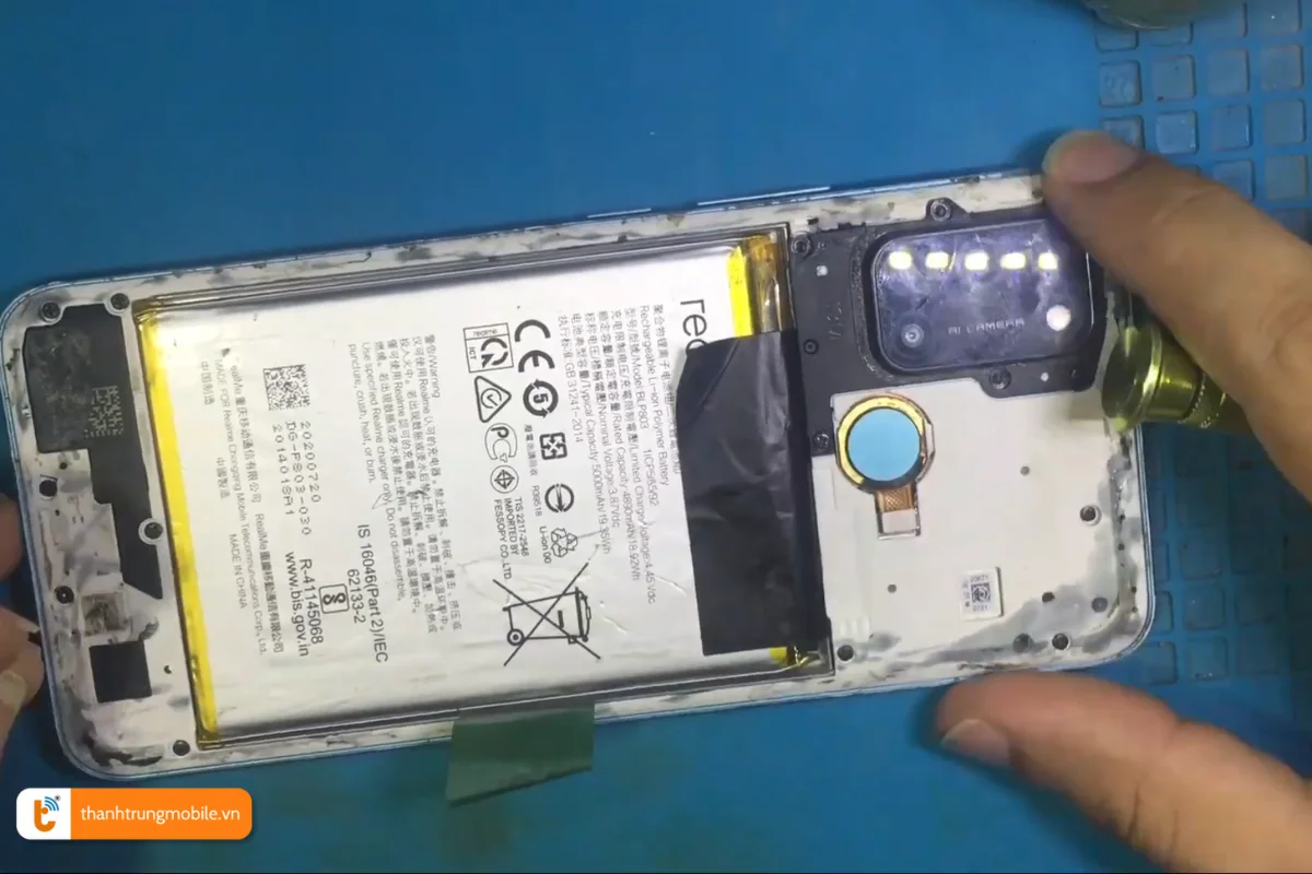 Quy trình thay thế camera Realme C17 tại Thành Trung Mobile