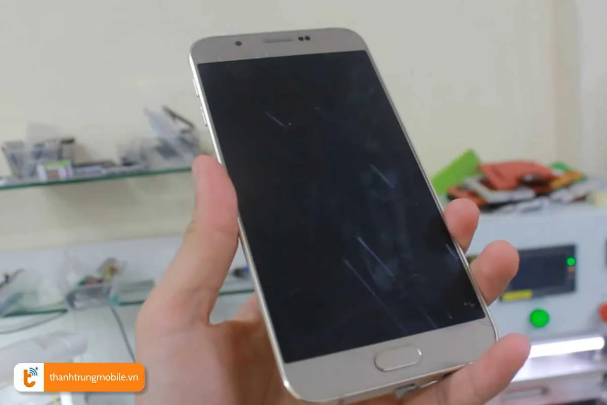 roi loan phan mem dan den samsung galaxy a8 bi tat nguon