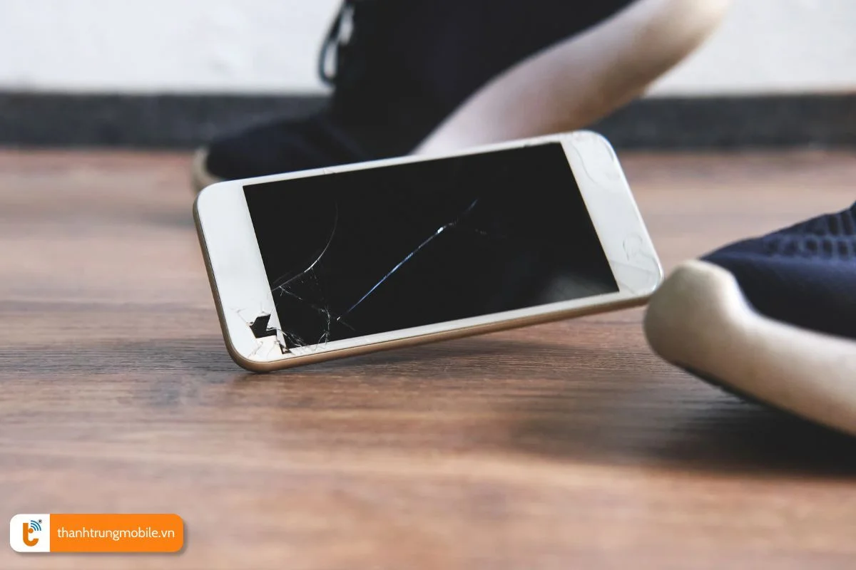 Samsung note 4 bị rơi vỡ