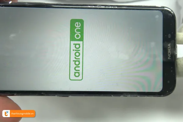 sau-khi-duoc-thay-moi-pin-thi-nokia-24-sac-binh-thuong