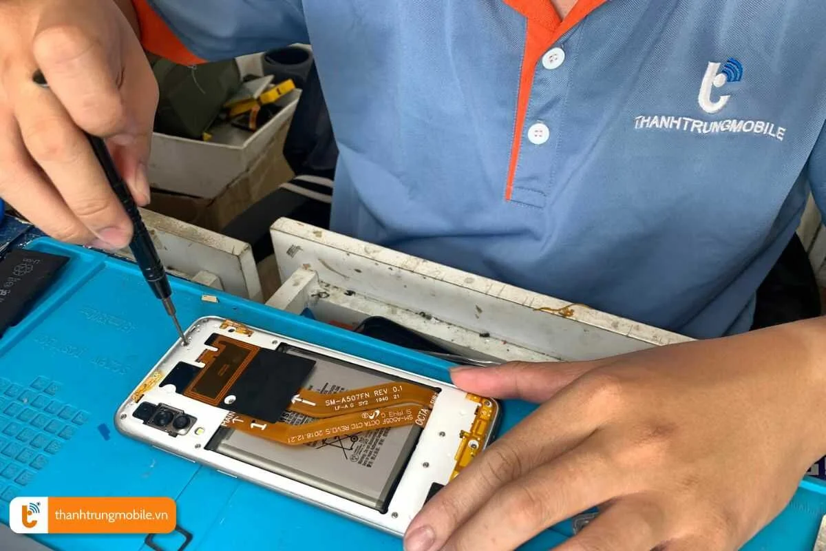 Thay camera samsung a73 chất lượng, nhanh chóng tại thành Trung Mobile