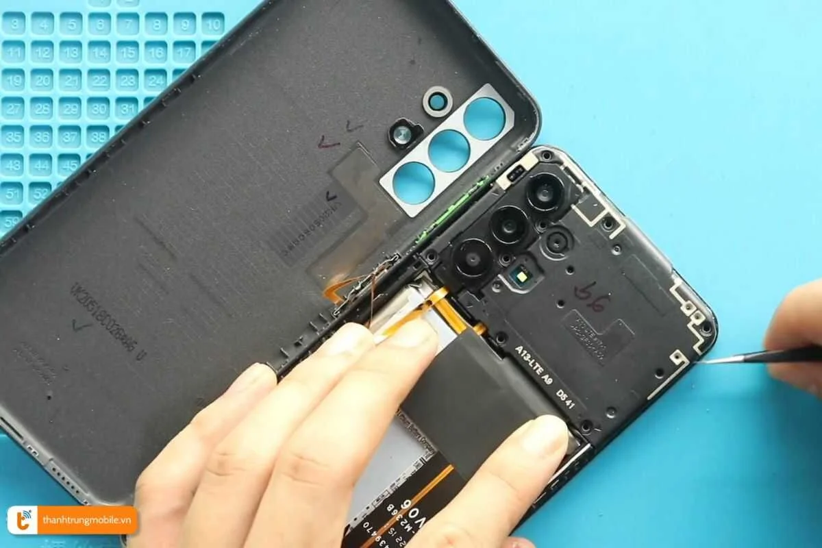 thay camera Samsung Galaxy A33 5G 2022 có ảnh hưởng đến máy không