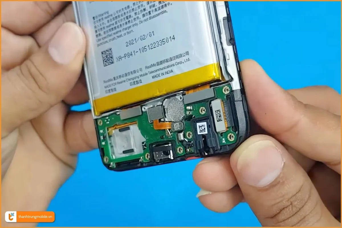 Thay chân sạc Realme 8 chính hãng