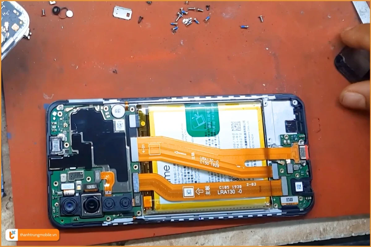 Thay chân sạc Realme XT chính hãng