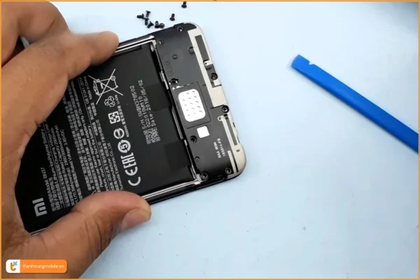 thay-loa-ngoai-xiaomi-redmi-6