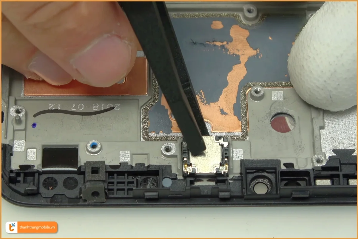 Thay loa trong Xiaomi Mi Max 3