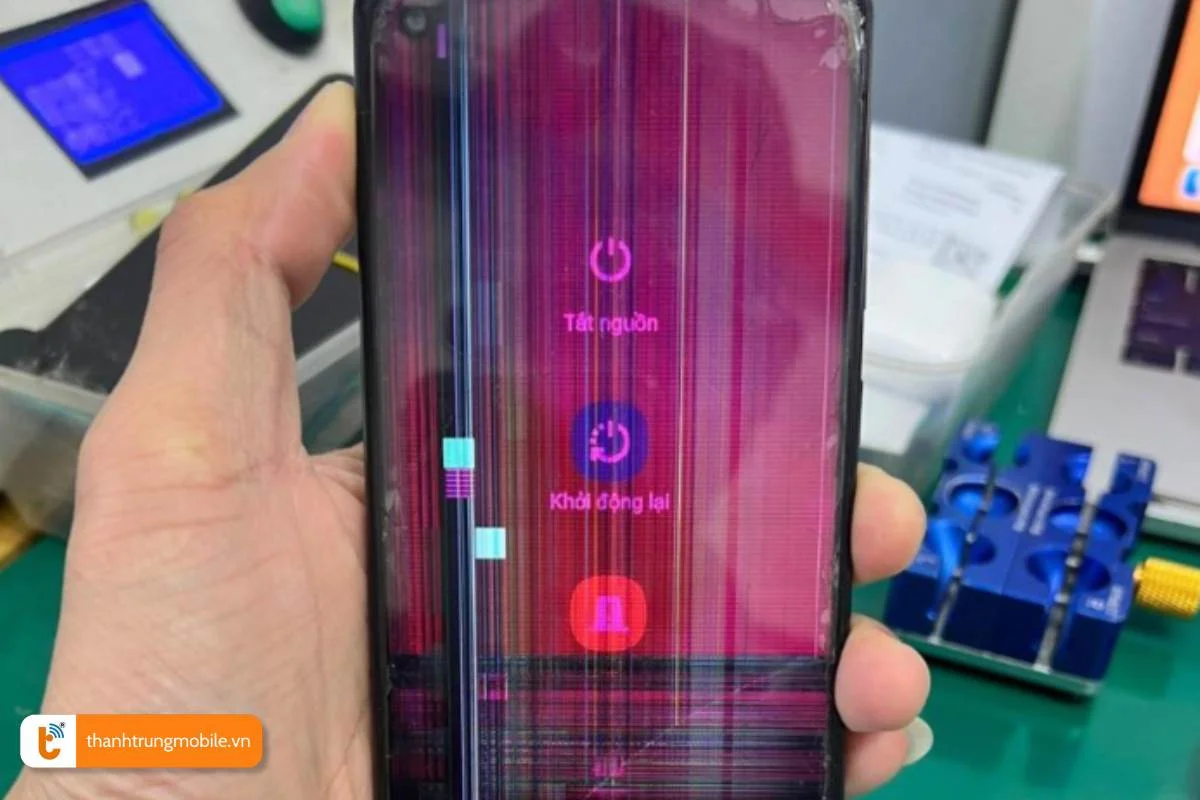 thiet bi samsung bi soc doc soc ngang man hinh