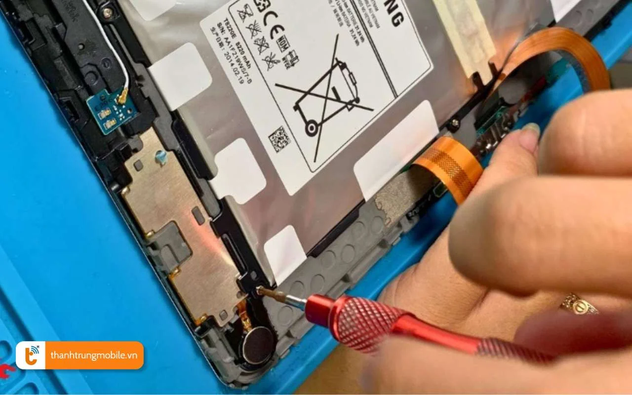 thoi gian thay pin samsung chinh hang