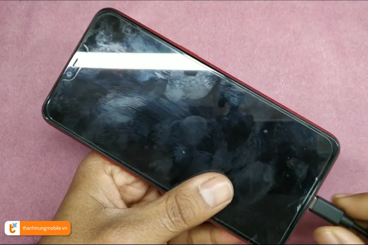 Tình trạng lỗi chân sạc Realme C1 không cắm sạc được