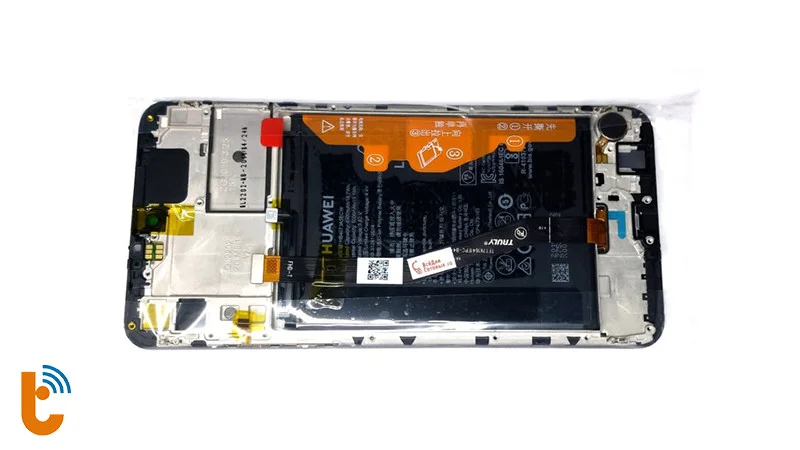 Một bước trong quy trình thay chân sạc Honor 8X, 8X Max