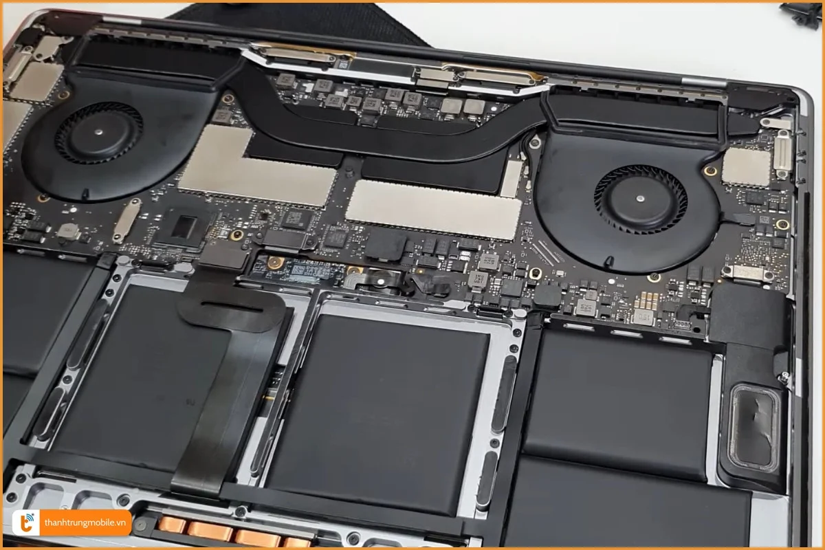 Thay chân sạc Macbook Pro 2017