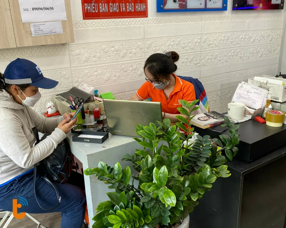 sửa iPhone chuyên nghiệp tại Thành Trung Mobile