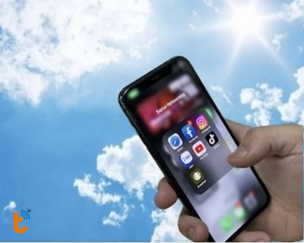 Tránh để máy phơi nắng trực tiếp trong thời gian dài