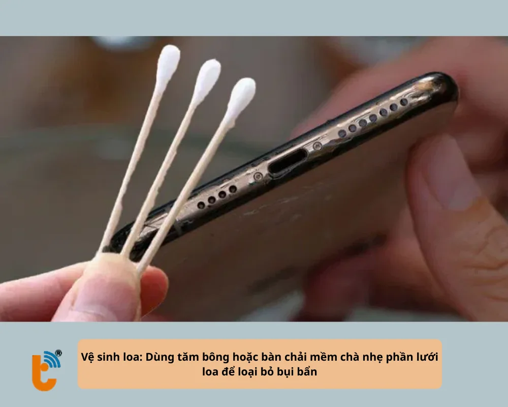 Vệ sinh loa iPhone